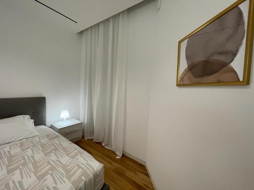 Imhome - Dante Milan Bagian luar foto